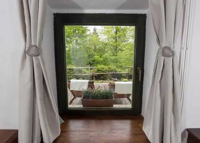 B&B Slabnik Nature Escape 이드리야